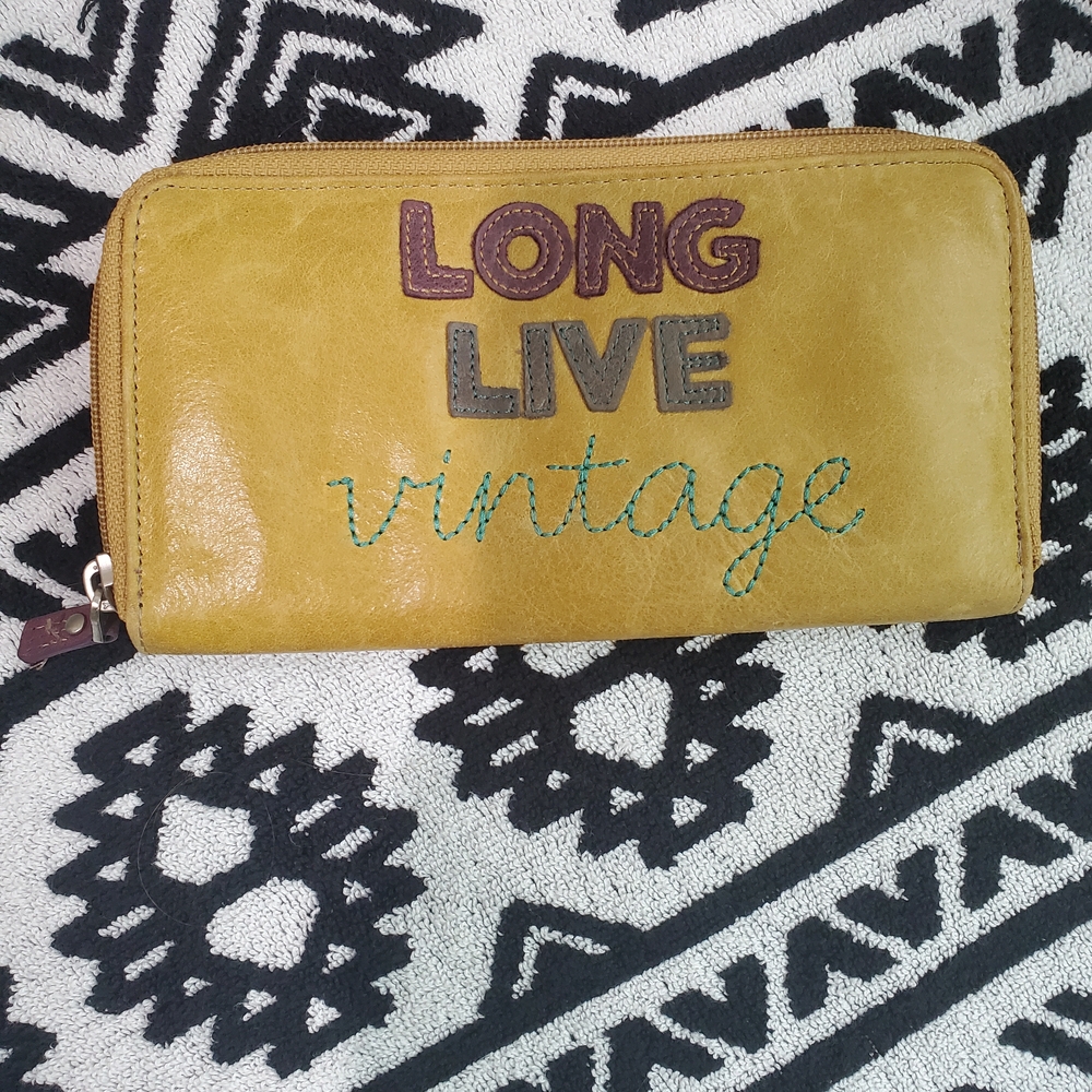 Fossil Yellow Wallet with Embroidered Text